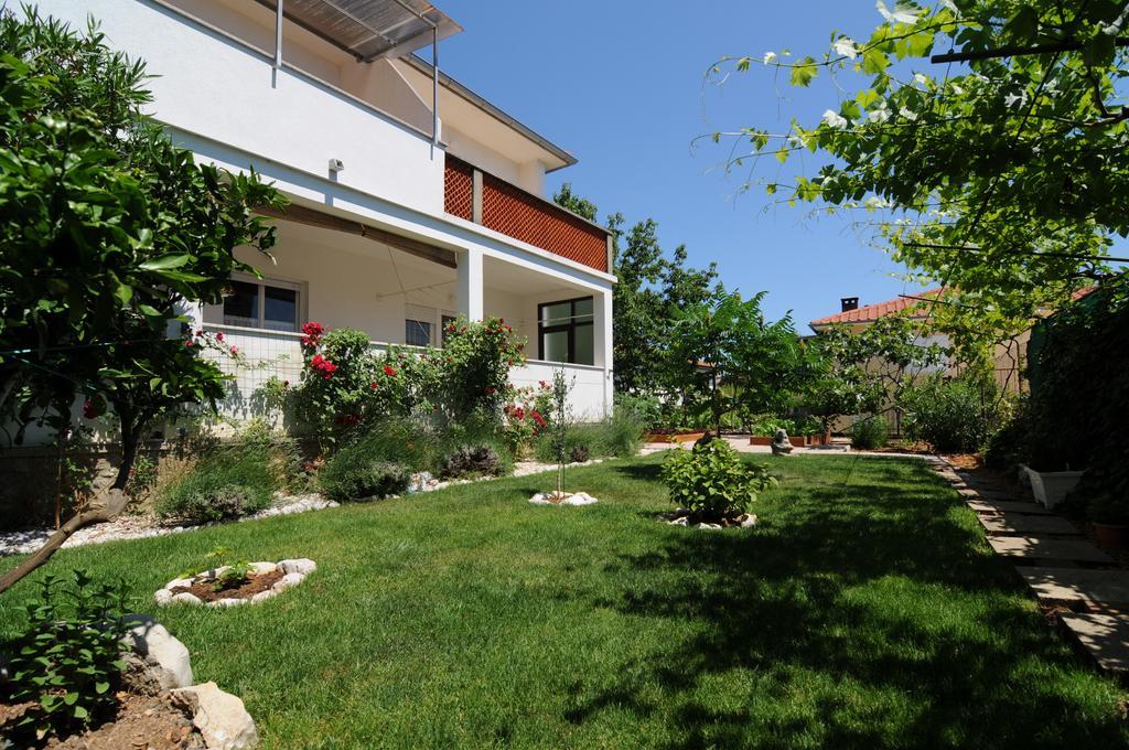 Apartment Duka Krk Town Exterior foto