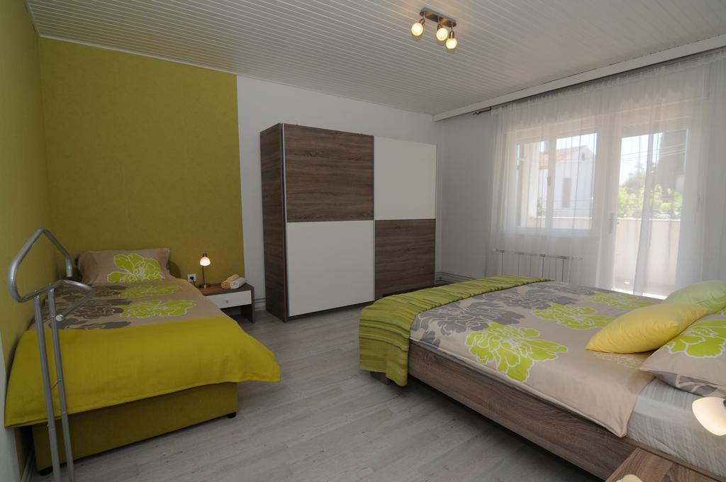 Apartment Duka Krk Town Exterior foto